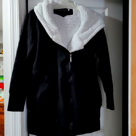 Paul Jones Jackets & Blazers - New (no tags) Paul Jones jacket size small.